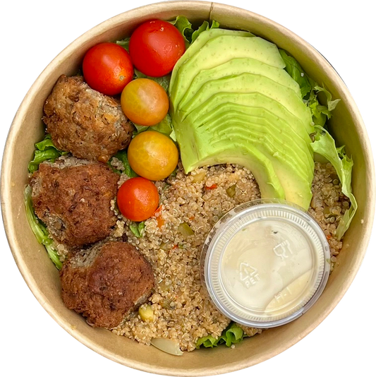 Ensalada quinoa y croquetas de lenteja