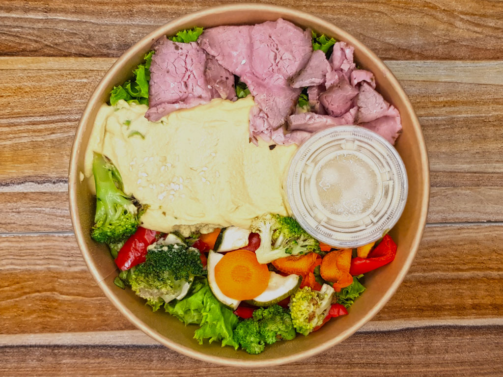 Ensalada Hummus y Roast Beef